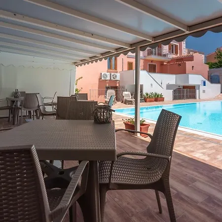 Relaxing Cristal Blu Sleeps 3 Num1488 Διαμέρισμα Santa Teresa Gallura
