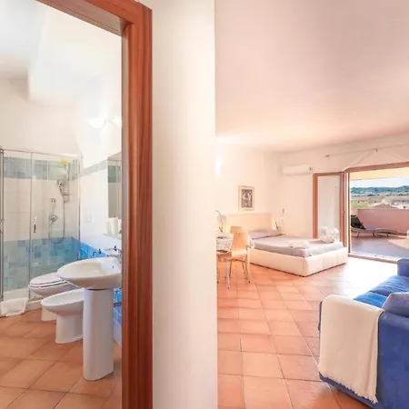 Apartment Relaxing Cristal Blu Sleeps 3 Num1488 *