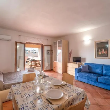 Relaxing Cristal Blu Sleeps 3 Num1488 Apartment Santa Teresa Gallura