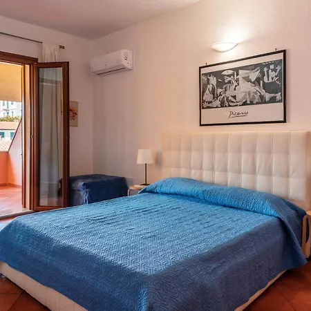 Relaxing Cristal Blu Sleeps 3 Num1488 Apartment *
